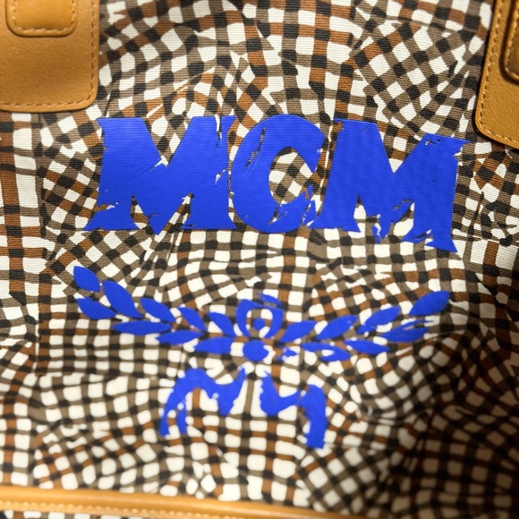 MCM Reversible Liz Shopper Tote - Picture 4 of 9